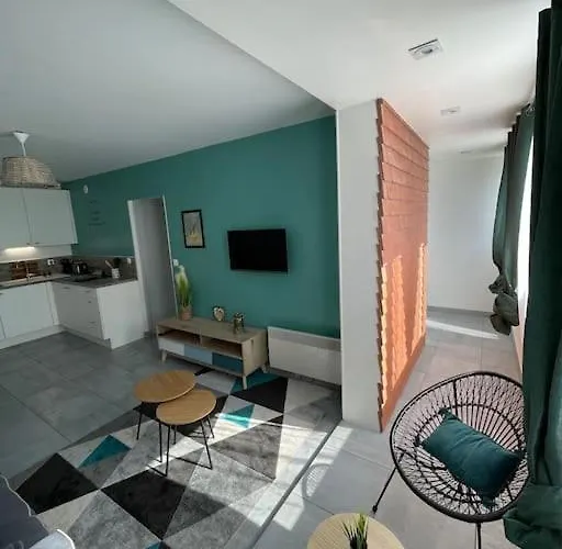 Apartment 2 Pieces, Lumineux, Avec Parking *