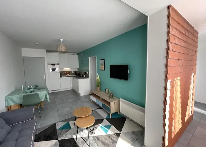 Apartment 2 Pieces, Lumineux, Avec Parking *