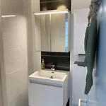 Apartment 2 Pieces, Lumineux, Avec Parking *