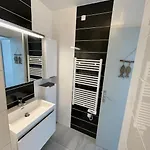 2 Pieces, Lumineux, Avec Parking Apartment *