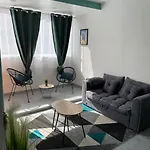 2 Pieces, Lumineux, Avec Parking Cabourg
