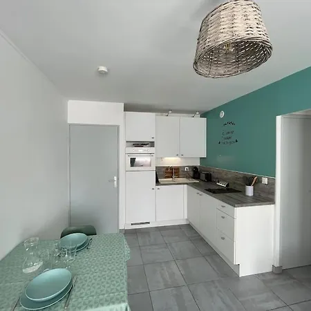 Apartment 2 Pieces, Lumineux, Avec Parking