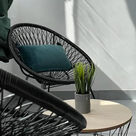 아파트 2 Pieces, Lumineux, Avec Parking