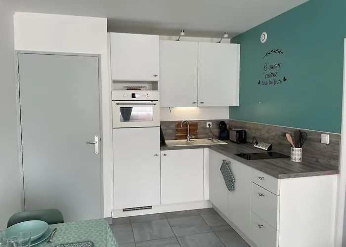 2 Pieces, Lumineux, Avec Parking *